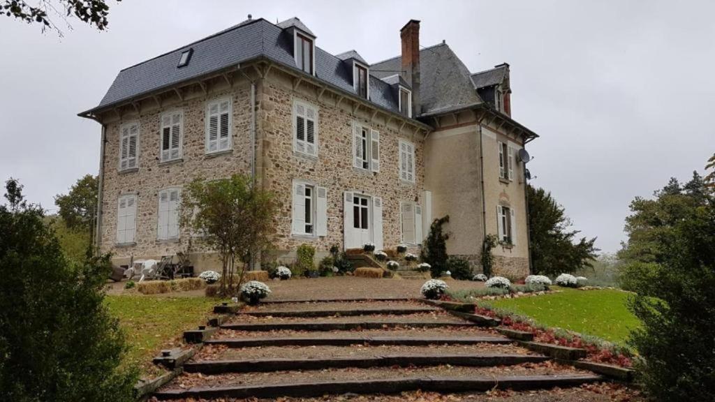 Gites Du Castellare Le Chalard 外观 照片